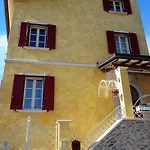 House Versilia Luca E Giada, 5 Chilometri Da Dei Marmi! בית נופש