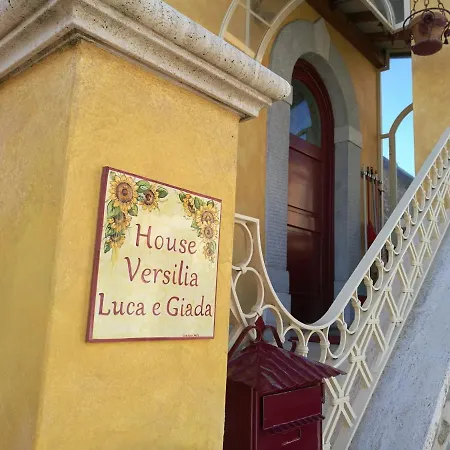 House Versilia Luca E Giada, 5 Chilometri Da Dei Marmi! Forte dei Marmi