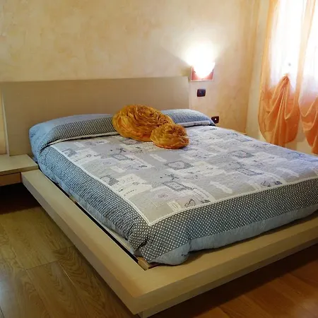 House Versilia Luca E Giada, 5 Chilometri Da Dei Marmi! Holiday home *