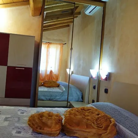 House Versilia Luca E Giada, 5 Chilometri Da Dei Marmi!
