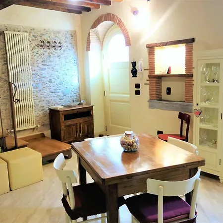 Holiday home House Versilia Luca E Giada, 5 Chilometri Da Dei Marmi! *