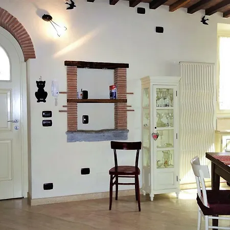 House Versilia Luca E Giada, 5 Chilometri Da Dei Marmi! Holiday home